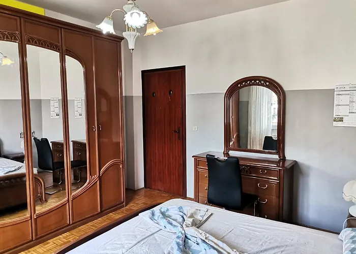 Matrimoniale Δωμάτια σε οικογενειακή κατοικία